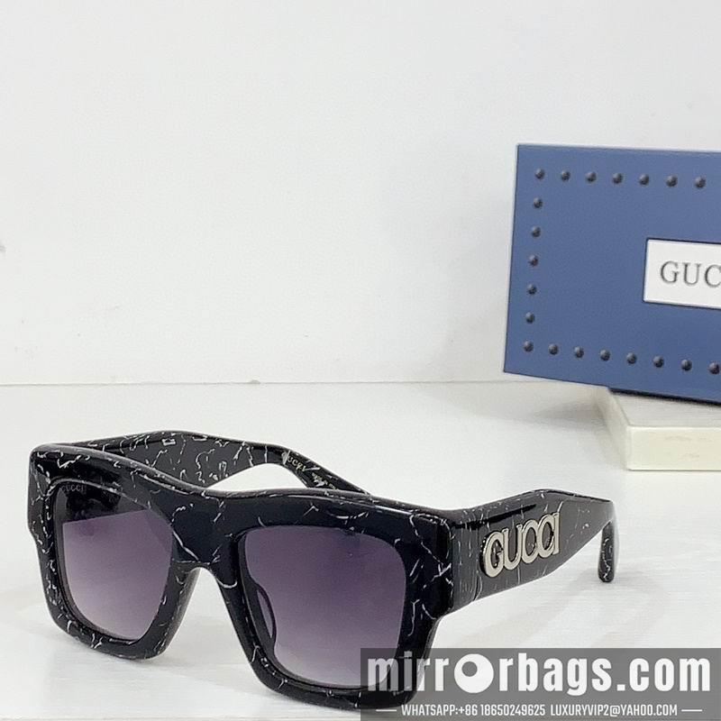Gucci Glasses smr84