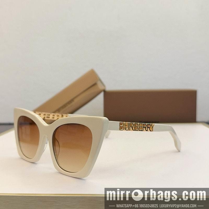 Burberry Glasses smx72