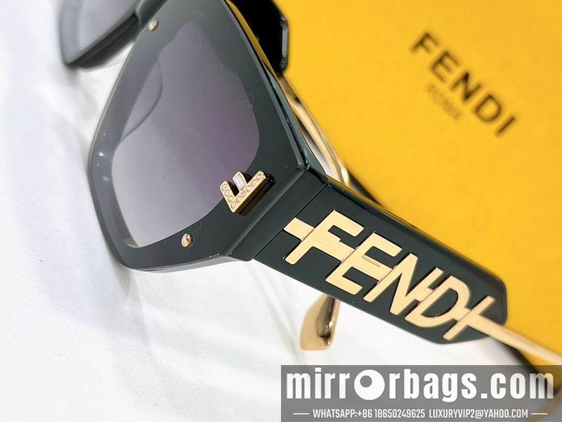 Fendi Glasses smh44