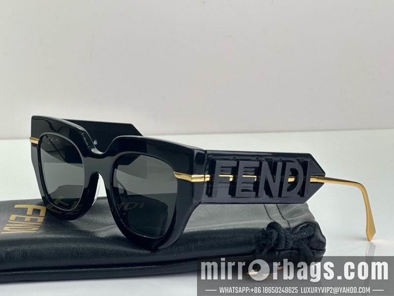 Fendi Glasses smx130