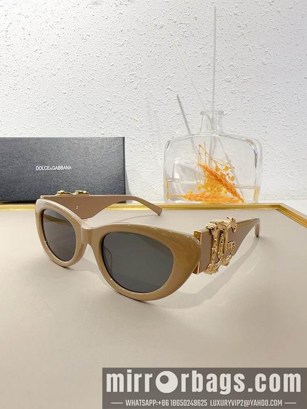 DG Glasses 010205