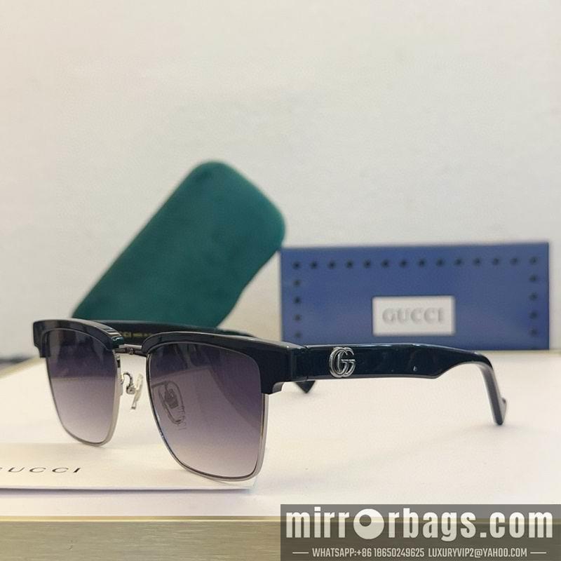 Gucci Glasses smx135