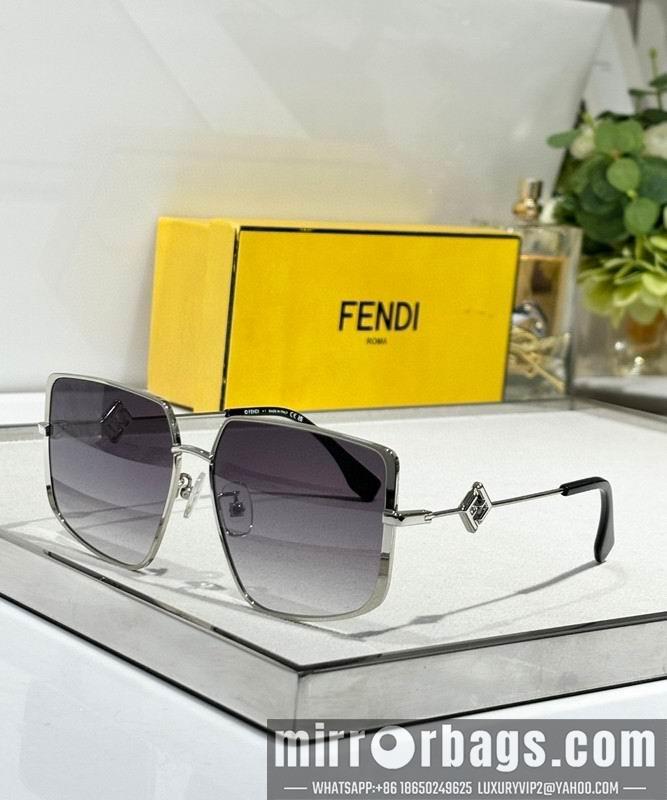 Fendi Glasses smh110