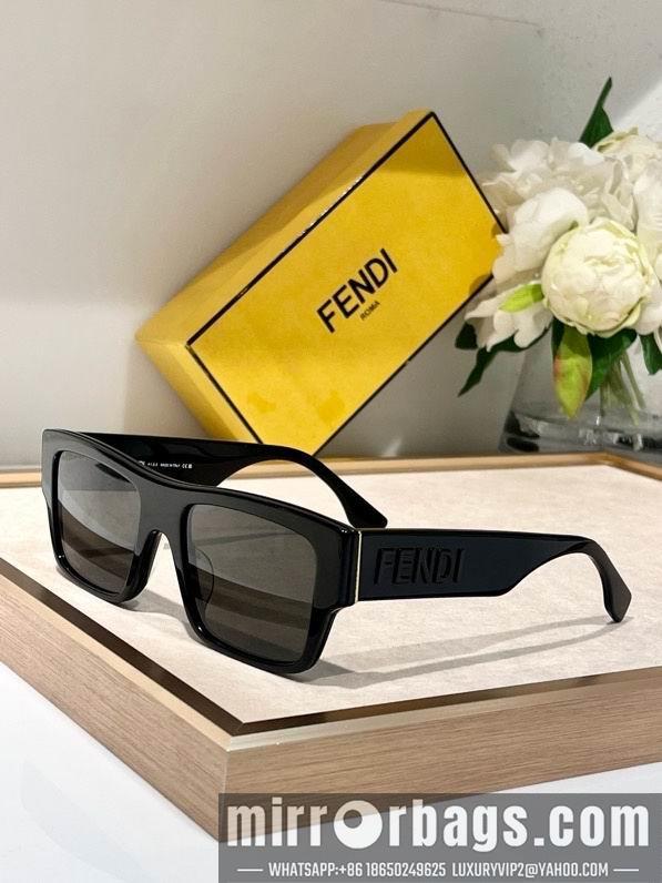 Fendi Glasses smx50
