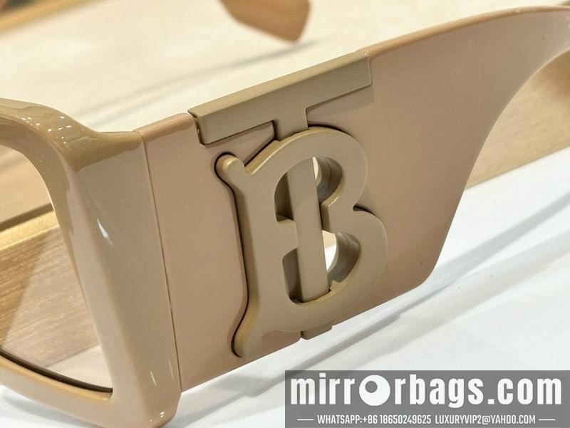 Burberry Glasses smx35