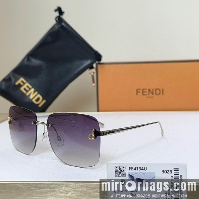 Fendi Glasses smh51
