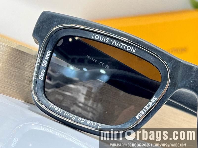 LV Glasses smr56