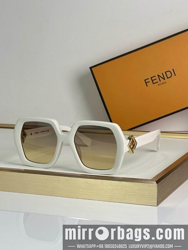 Fendi Glasses smh86