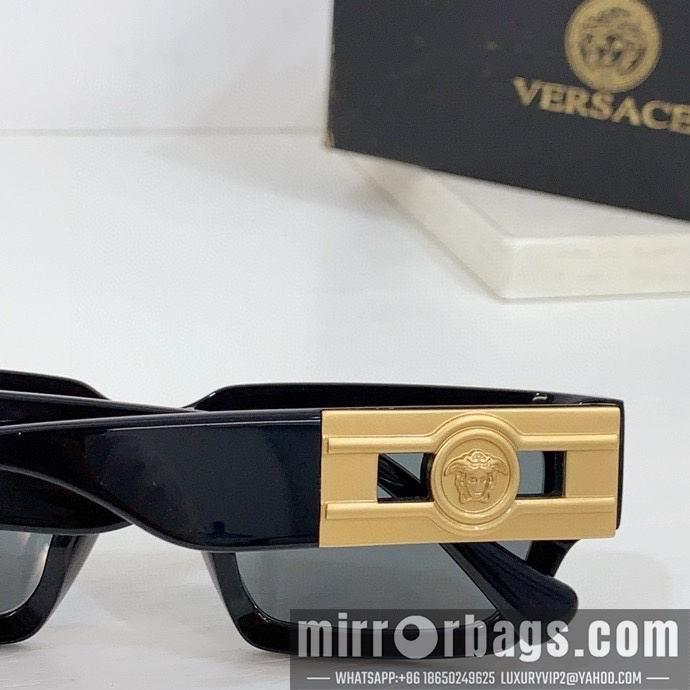 Versace Glaases smx171