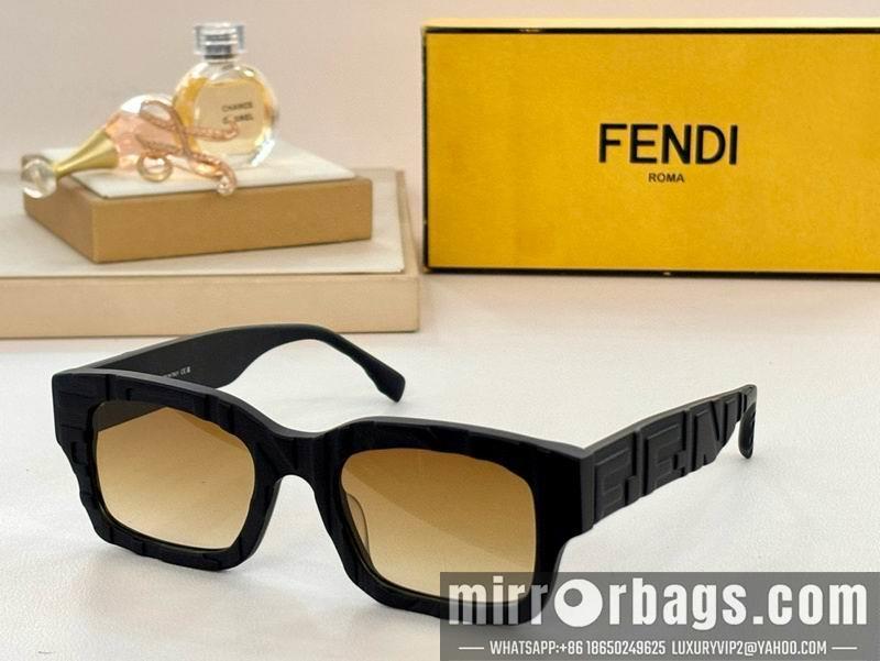 Fendi Glasses smx99