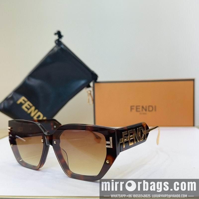 Fendi Glasses smh52
