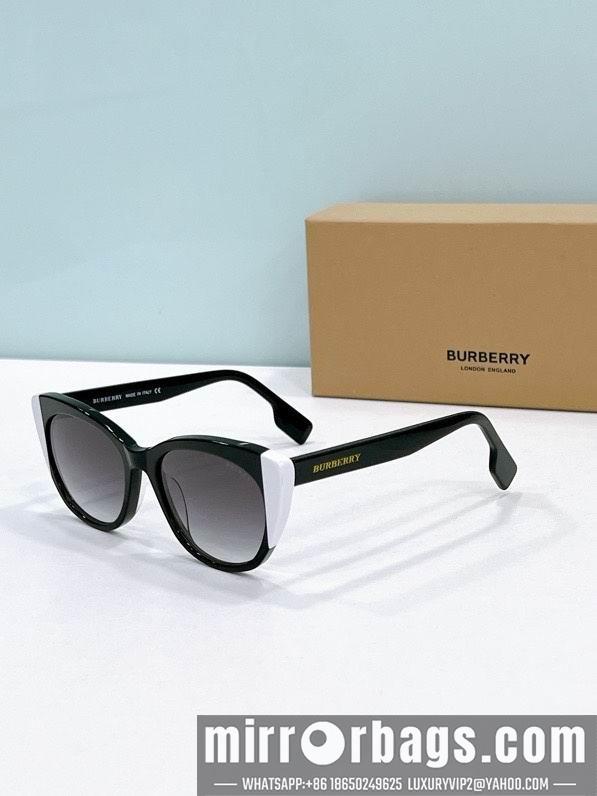 Burberry Glasses smx67