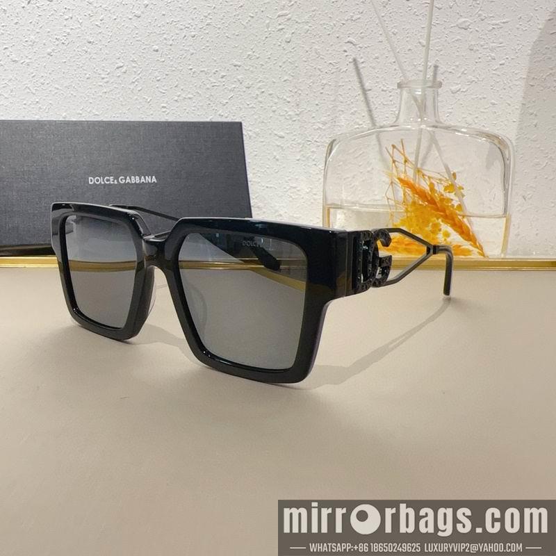 DG Glasses 010208