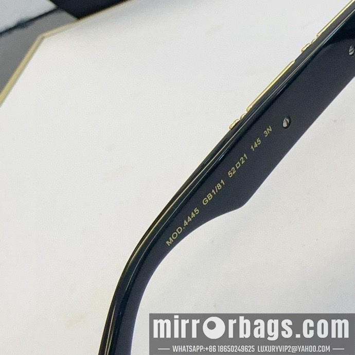 Versace Glaases smx151