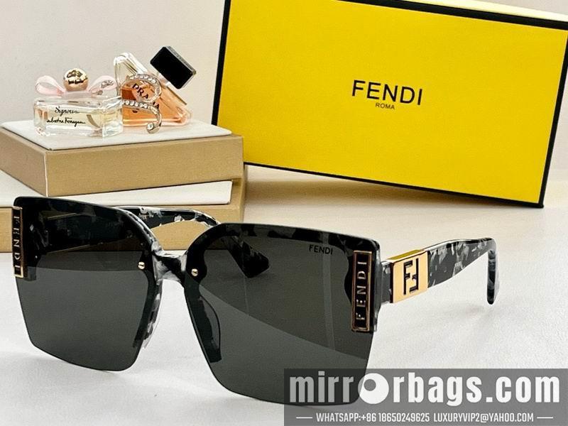 Fendi Glasses smx52