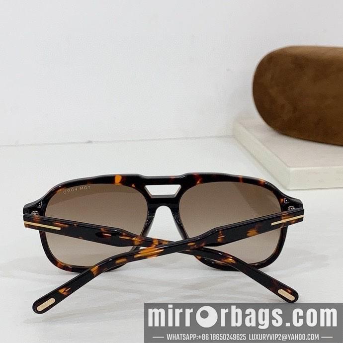 Tom Ford Glasses smx169