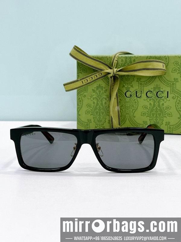 Gucci Glasses smh08
