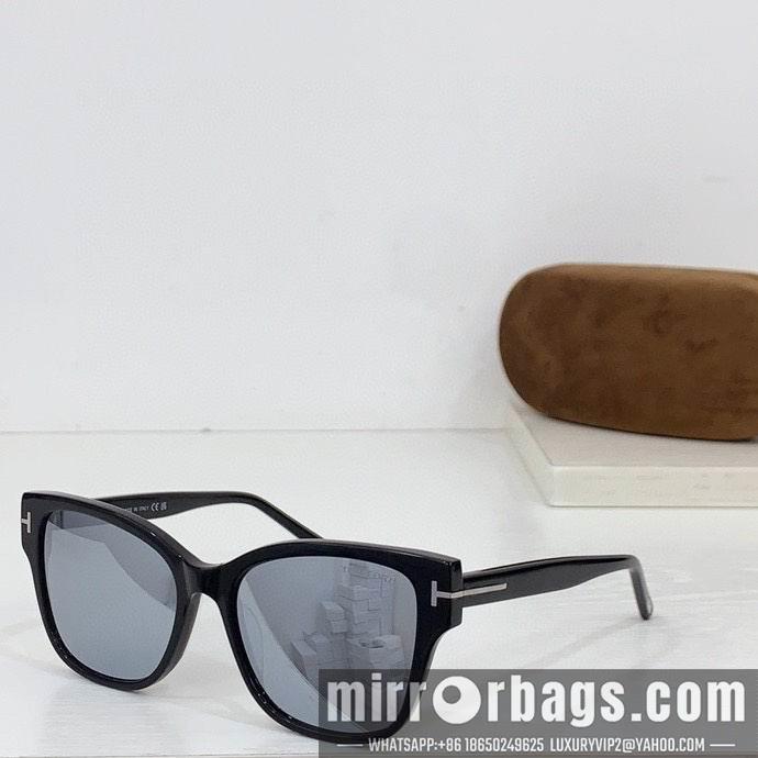 Tom Ford Glasses smx157