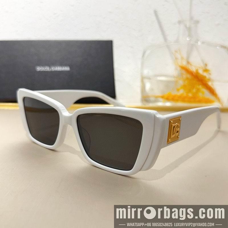DG Glasses 010206