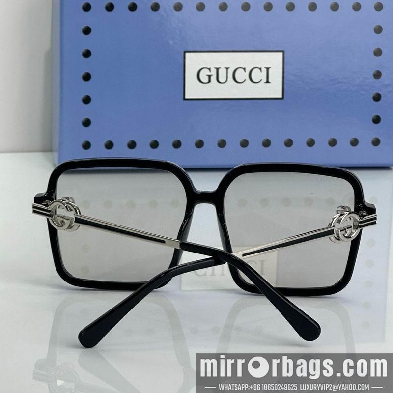 Gucci Glasses smx80
