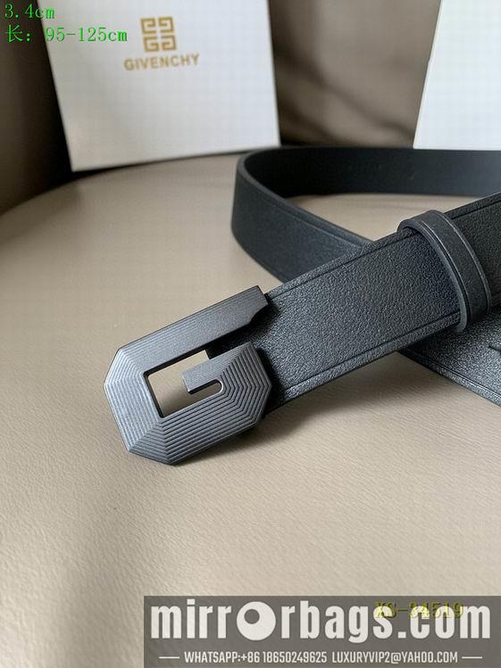 Givenchy Belt 34mm 95-125CM 8L01
