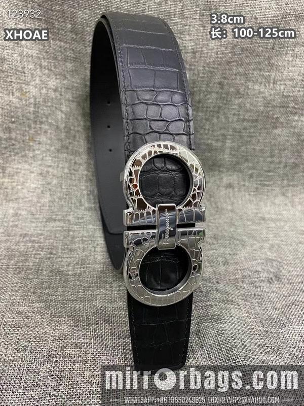 Ferragamo belt 38mmX100-125cm 8L18