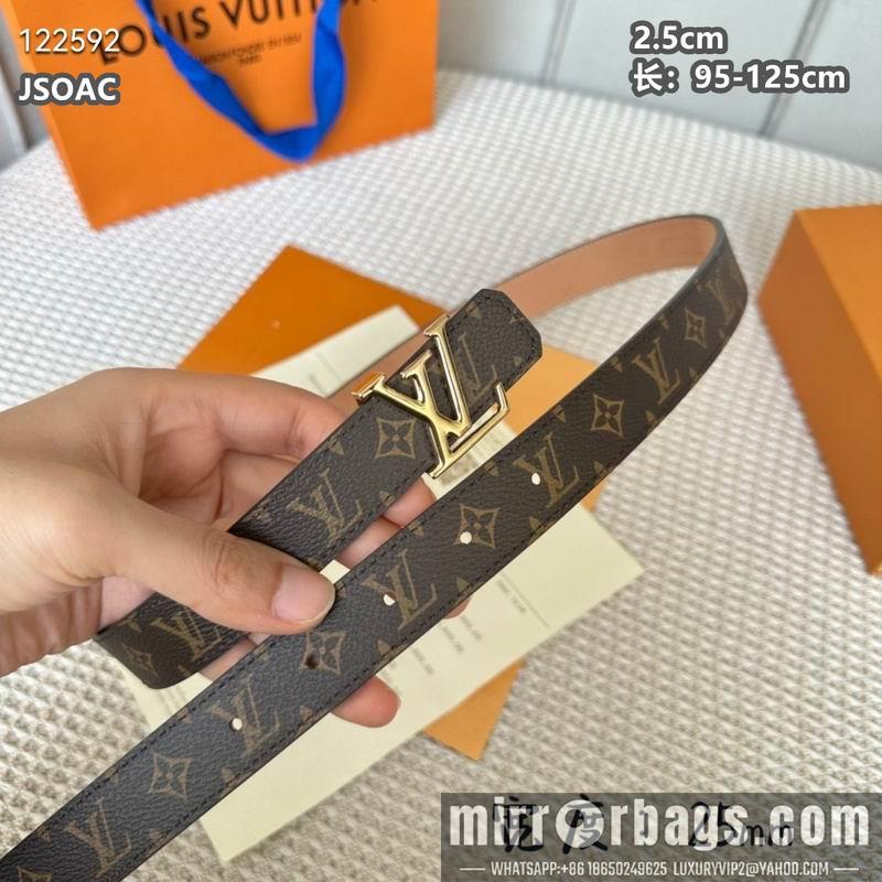 LV belt 25mmX95-125cm 8L17