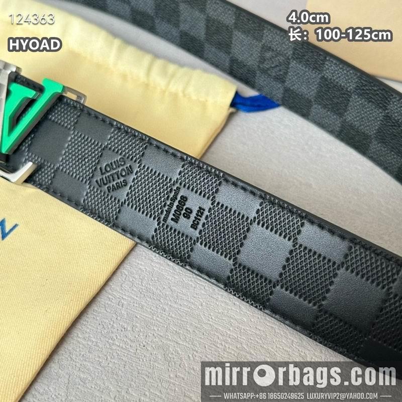 LV belt 40mmX100-125cm 8L58
