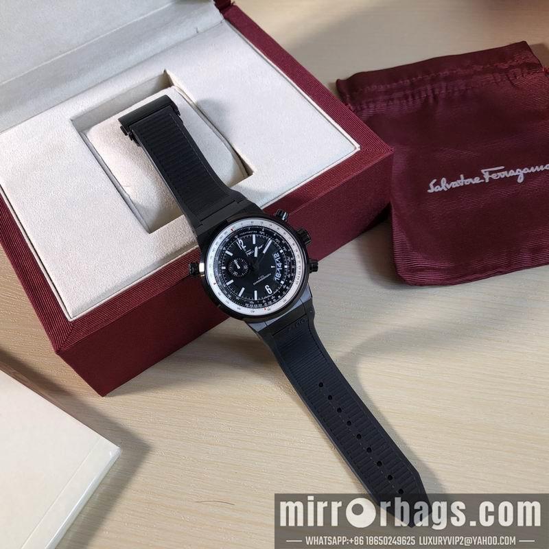 Ferragamo 44mm 032445