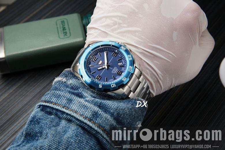 Seiko 43.3x13mm 2nms31