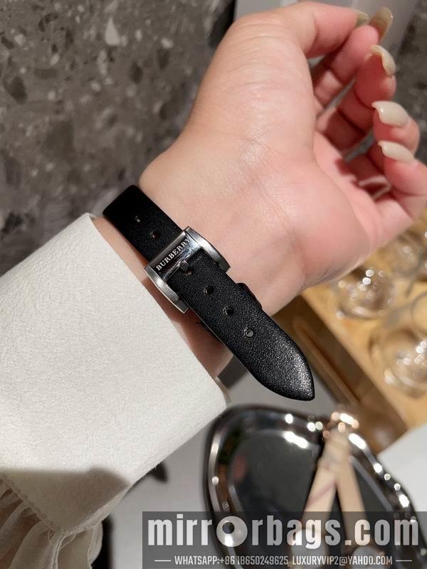 Burberry 26mm 052204