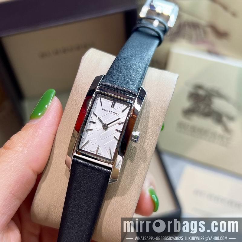 Burberry 19X30mm 060319