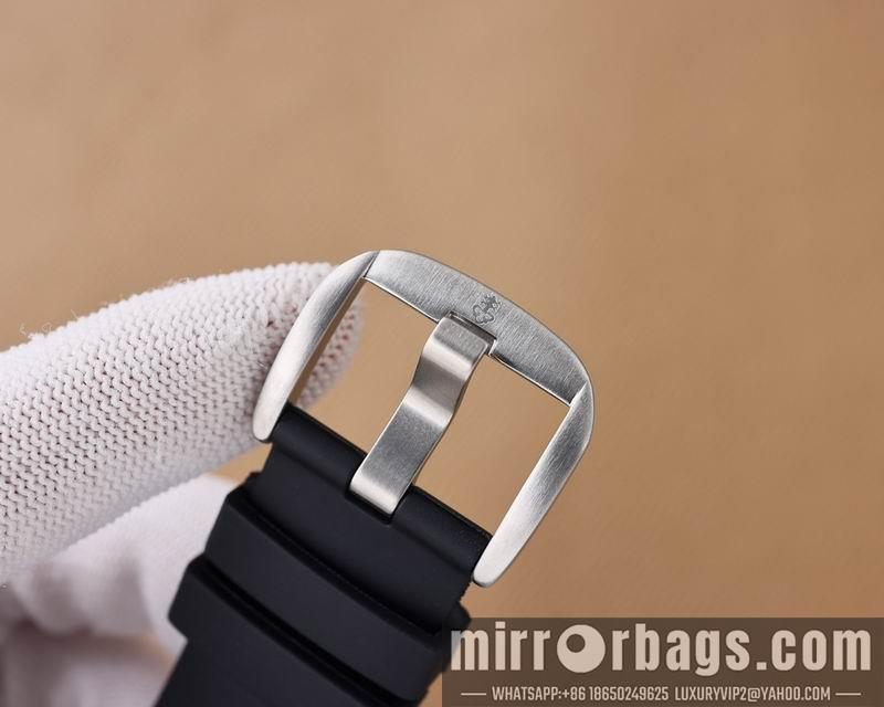 Corum 47mm 050624