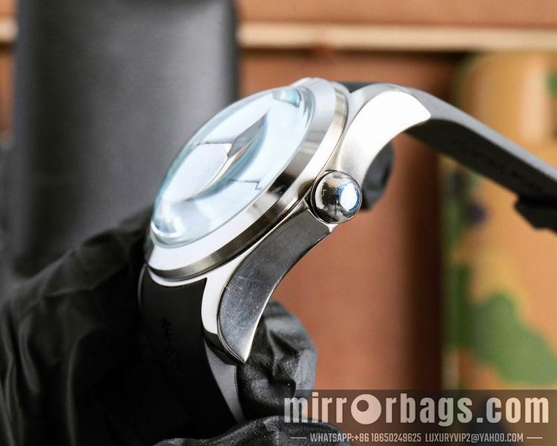 Corum 46mm 033136