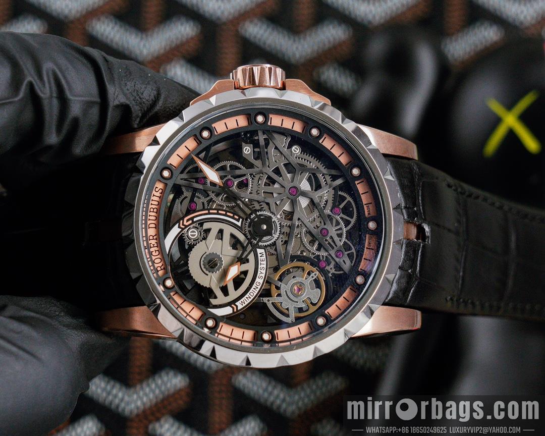 Roger Dubuis watch M08