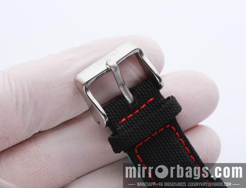 Seiko 42.5X13.4mm 031758