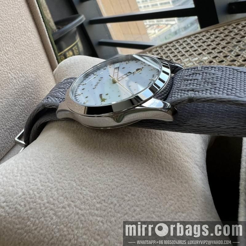 Gucci watch 080637