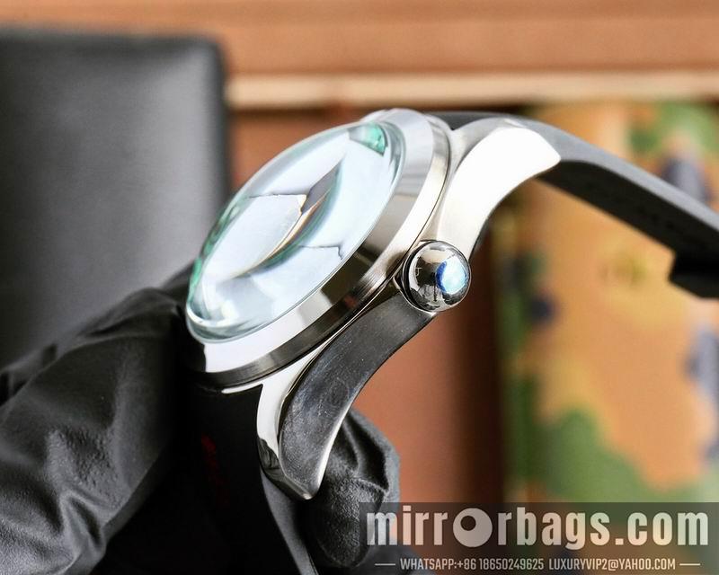Corum 46mm 033137
