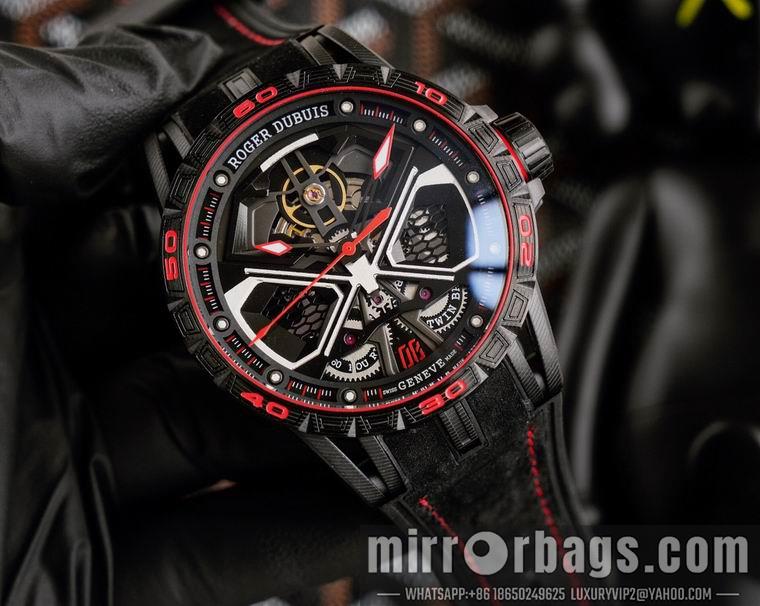 Roger Dubuis 46mm M05