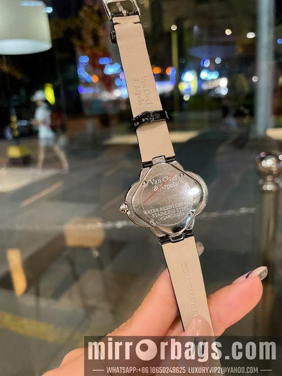 Van Cleef Arpels watch 04