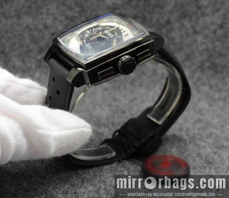 Tag Heuer 44X18mm 060854
