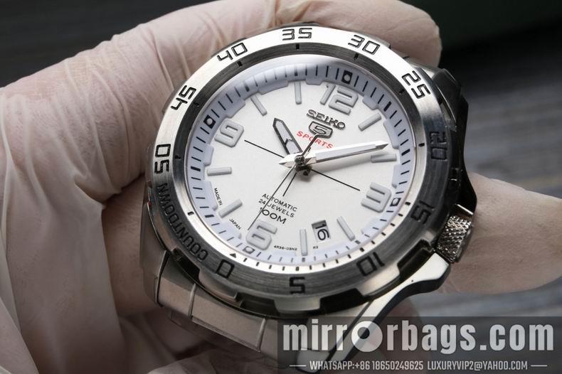 Seiko men 43.3X13mm 092105