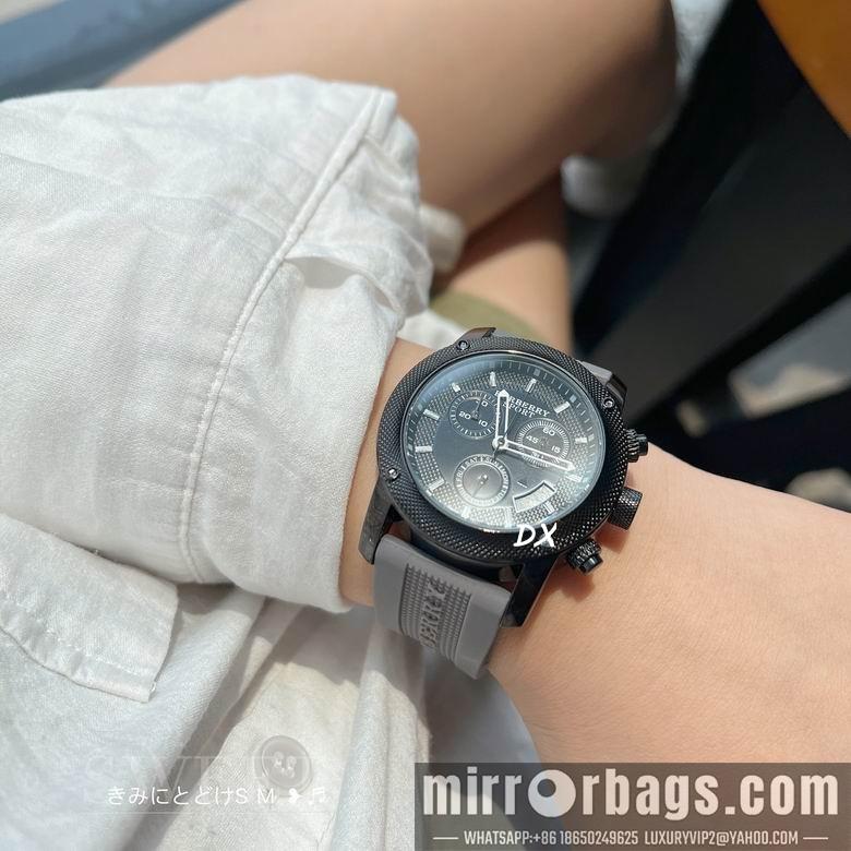 Burberry S M 10nms13