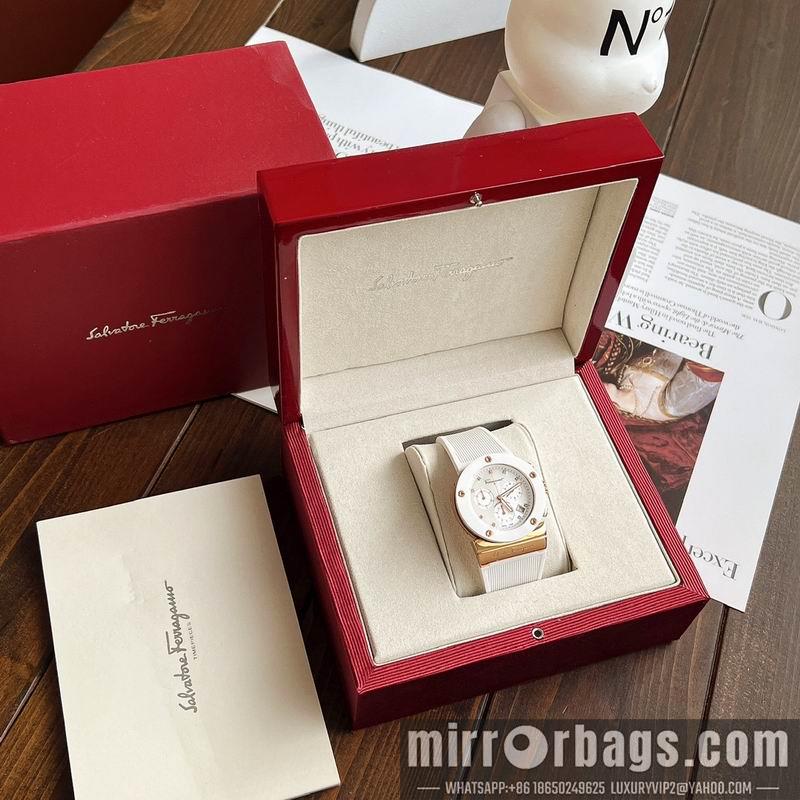 Ferragamo 40mm 080648