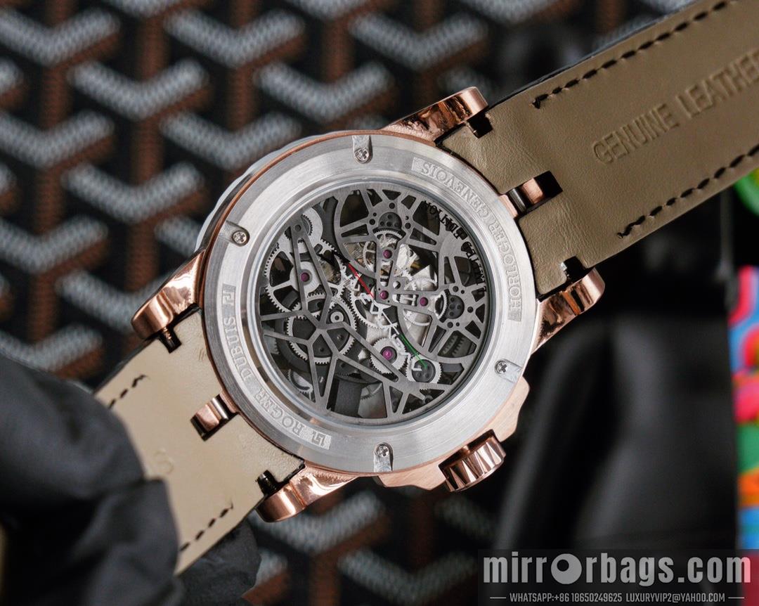 Roger Dubuis watch M08