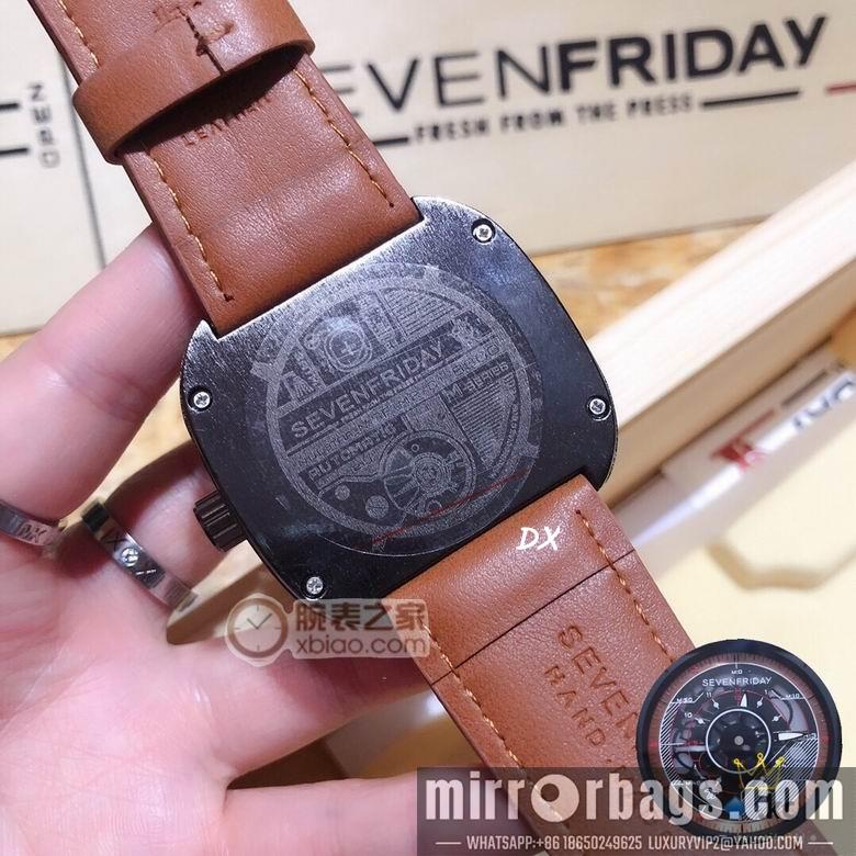 Seven Friday 47x47mm 2nms19