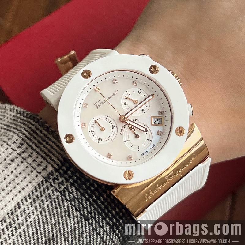 Ferragamo 40mm 080648
