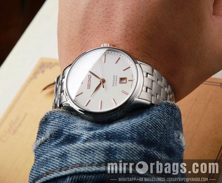 Seiko men 40.5mm M01