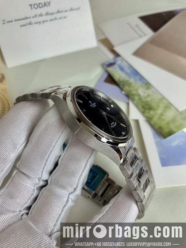 Tudor men watch M28