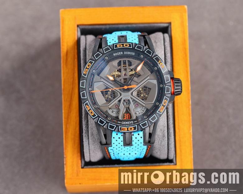 Roger Dubuis men 46mm M11